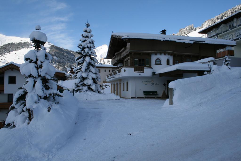 Landhaus Erlzette ทักซ์ ภายนอก รูปภาพ